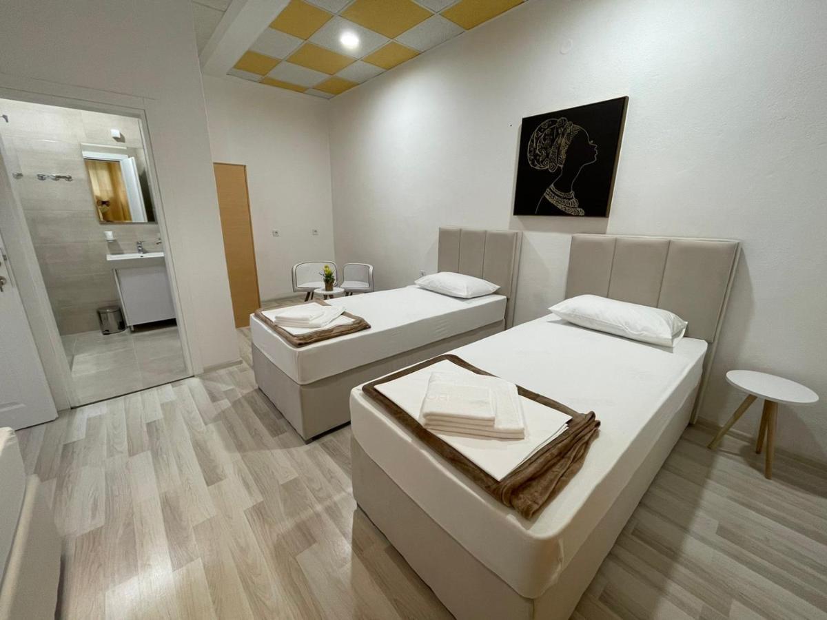 Hostel Izvor Podgorica Luaran gambar